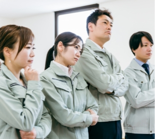 図面が見つからず悩んでいるイメージ